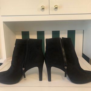 Tahari  booties